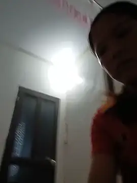 Snapshot of -Maya-a chatting on 06/17/26, 02:18 -Maya-a online show from 06/17/26, 02:18