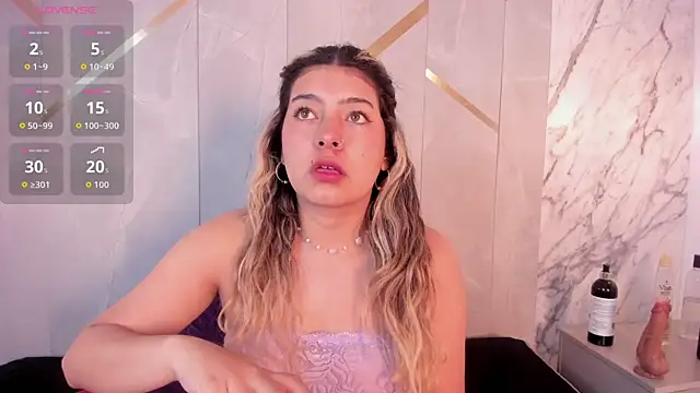 ChloeBelle  online show from 06/23/26, 12:36