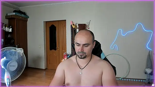 Snapshot of -SexyDaddy- chatting on 06/18/26, 03:05 -SexyDaddy- online show from 06/18/26, 03:05