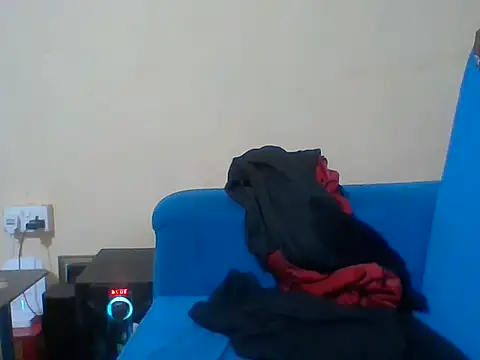 Snapshot of Skylark612 chatting on 06/18/26, 09:25 Skylark612 online show from 06/18/26, 09:25
