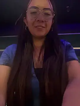 Snapshot of arilynn_ chatting on 06/25/26, 01:16 arilynn online show from 06/25/26, 01:16