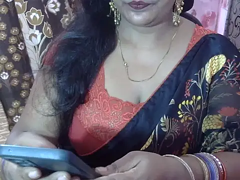 PRIYANKA 023 online show from 06/24/26, 11:20