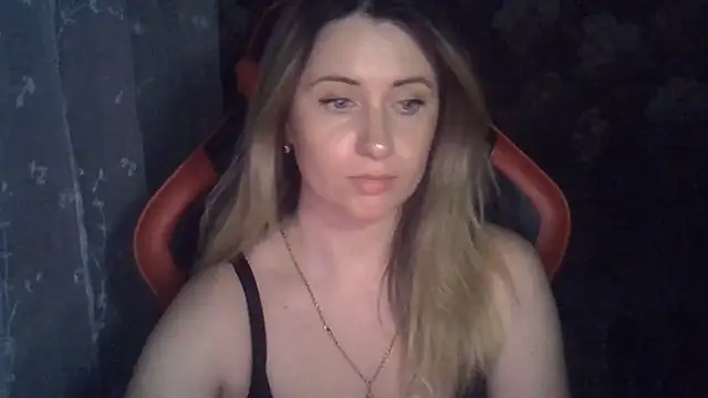 KiraKisskis online show from 05/30/26, 06:38