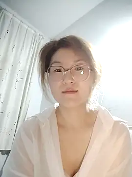 Snapshot of gaoyan880526 chatting on 05/31/26, 04:25 gaoyan880526 online show from 05/31/26, 04:25