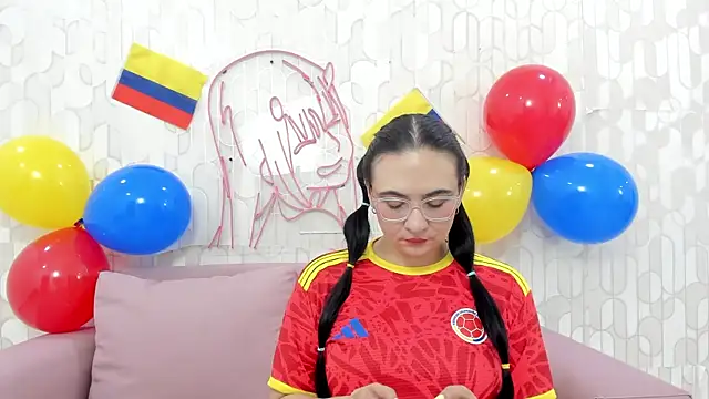 Lunna Ferrer online show from 06/27/26, 12:44