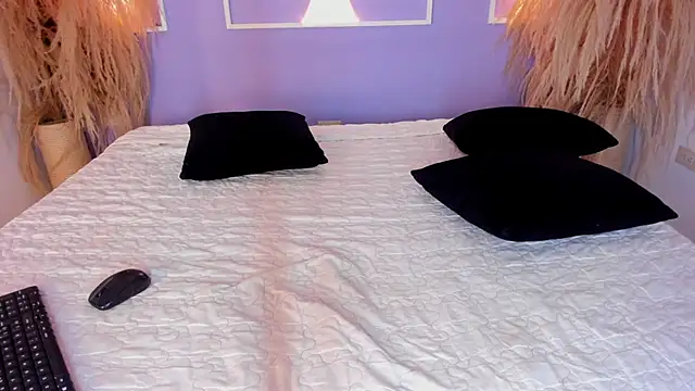 Snapshot of Haileyconnors_ chatting on 06/12/26, 03:44 Haileyconnors online show from 06/12/26, 03:44
