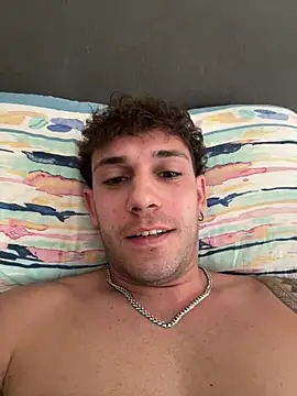 Snapshot of emanuel00220 chatting on 06/02/26, 10:39 emanuel00220 online show from 06/02/26, 10:39