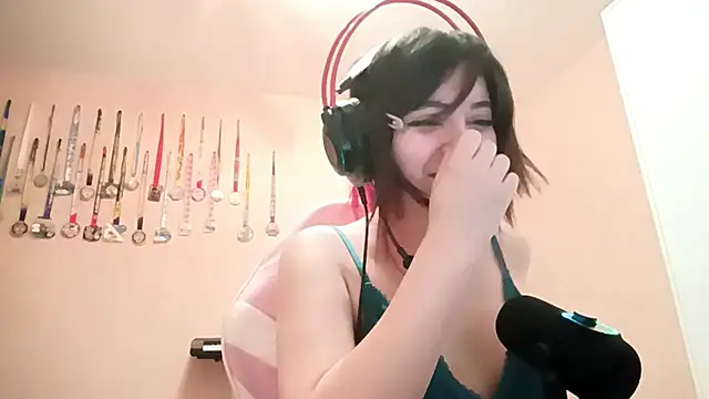 bunnyhoneylovehands online show from 06/29/26, 09:37