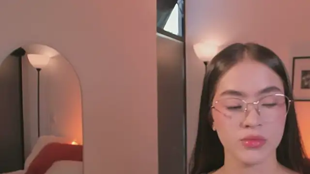 LizzyColins online show from 07/11/26, 07:49