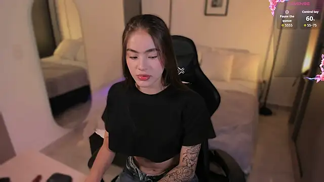 LizzyColins online show from 07/16/26, 06:47