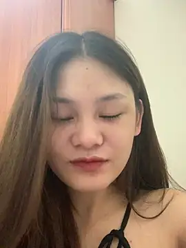 Snapshot of Weevi10 chatting on 07/15/26, 02:00 Weevi10 online show from 07/15/26, 02:00