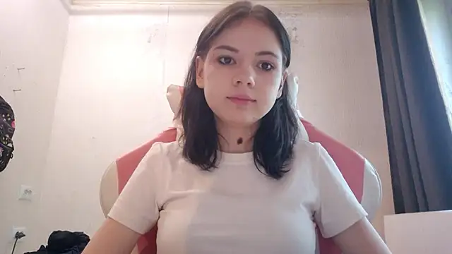 Snapshot of MilaTease chatting on 06/01/26, 05:09 MilaTease online show from 06/01/26, 05:09