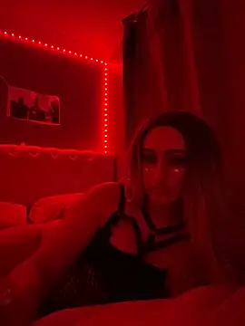 Snapshot of PrettyBarbiexx chatting on 05/31/26, 10:00 PrettyBarbiexx online show from 05/31/26, 10:00