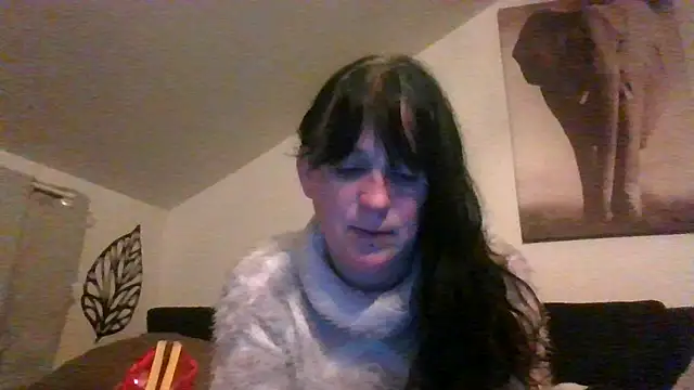 Snapshot of sexujuly88 chatting on 11/23/25, 10:42 sexujuly88 online show from 11/23/25, 10:42