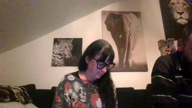 Snapshot of sexujuly88 chatting on 11/30/25, 12:03 sexujuly88 online show from 11/30/25, 12:03