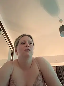 Jasminee210 online show from 06/15/26, 10:23