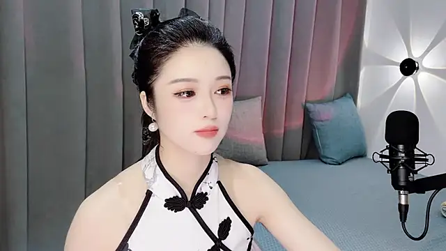 Momo-Wow online show from 06/13/26, 07:28