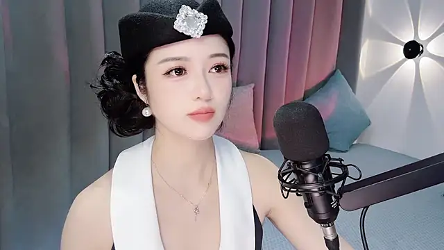 Momo-Wow online show from 07/07/26, 06:16