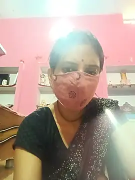 Snapshot of siwanijha007 chatting on 07/17/26, 10:55 siwanijha007 online show from 07/17/26, 10:55
