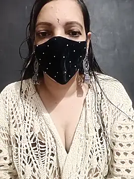 Snapshot of Lovely-Manisha143 chatting on 06/22/26, 05:37 Lovely-Manisha143 online show from 06/22/26, 05:37