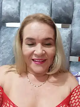Sara hilton02 online show from 06/05/26, 01:17