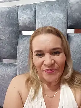 Sara hilton02 online show from 06/06/26, 02:44