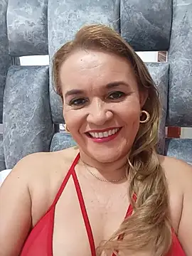 Sara hilton02 online show from 06/07/26, 01:15