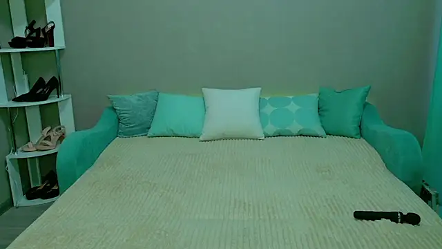 Redhead Vixen   online show from 06/06/26, 01:11