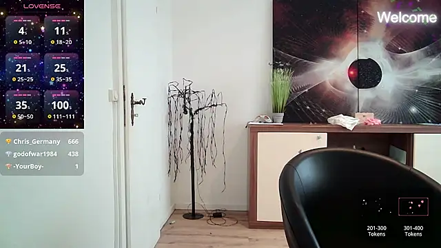 Snapshot of Yevgeshka-Milashka chatting on 02/14/25, 10:38 Yevgeshka-Milashka online show from 02/14/25, 10:38