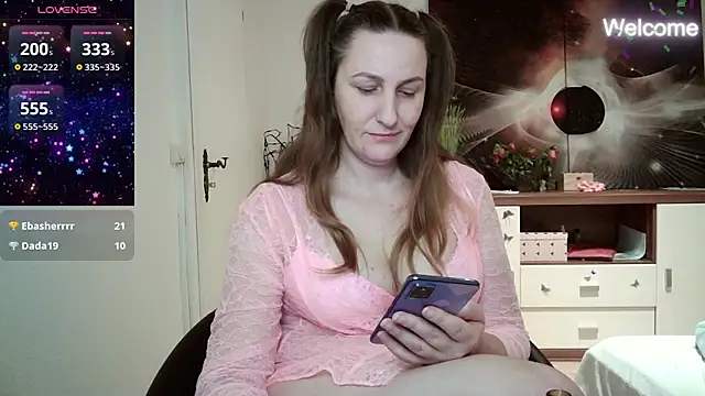 Snapshot of Yevgeshka-Milashka chatting on 02/16/25, 06:21 Yevgeshka-Milashka online show from 02/16/25, 06:21