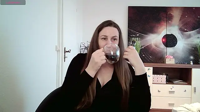 Snapshot of Yevgeshka-Milashka chatting on 02/19/25, 06:55 Yevgeshka-Milashka online show from 02/19/25, 06:55