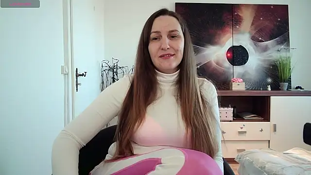 Snapshot of Yevgeshka-Milashka chatting on 02/19/25, 11:38 Yevgeshka-Milashka online show from 02/19/25, 11:38