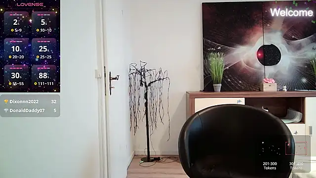 Snapshot of Yevgeshka-Milashka chatting on 02/28/25, 02:42 Yevgeshka-Milashka online show from 02/28/25, 02:42