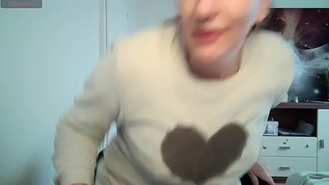 Snapshot of Yevgeshka-Milashka chatting on 03/03/25, 07:32 Yevgeshka-Milashka online show from 03/03/25, 07:32