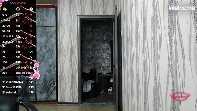 Snapshot of Yevgeshka-Milashka chatting on 09/21/25, 07:10 Yevgeshka-Milashka online show from 09/21/25, 07:10