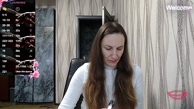 Snapshot of Yevgeshka-Milashka chatting on 10/19/25, 06:14 Yevgeshka-Milashka online show from 10/19/25, 06:14