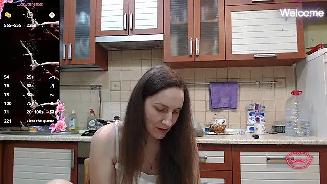 Snapshot of Yevgeshka-Milashka chatting on 12/16/25, 04:12 Yevgeshka-Milashka online show from 12/16/25, 04:12