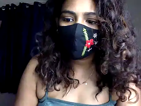 Snapshot of Nisha-moon chatting on 07/06/26, 07:27 Nisha-moon online show from 07/06/26, 07:27