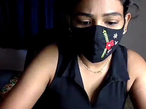 Snapshot of Nisha-moon chatting on 07/07/26, 06:47 Nisha-moon online show from 07/07/26, 06:47