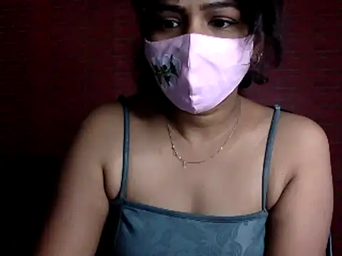 Snapshot of Nisha-moon chatting on 07/16/26, 06:41 Nisha-moon online show from 07/16/26, 06:41