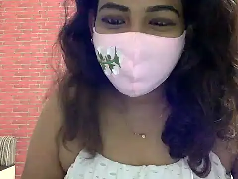 Snapshot of Nisha-moon chatting on 07/18/26, 07:12 Nisha-moon online show from 07/18/26, 07:12