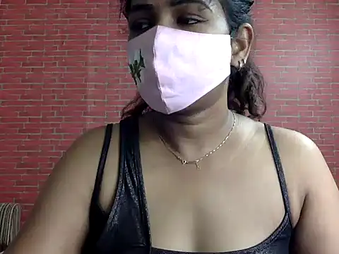 Snapshot of Nisha-moon chatting on 07/23/26, 07:39 Nisha-moon online show from 07/23/26, 07:39