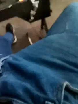 Singlemaleforcouples online show from 12/08/24, 11:46