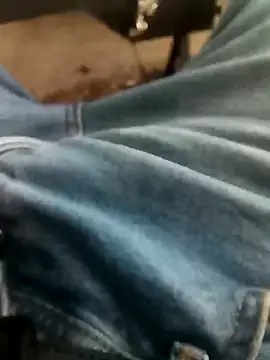 Singlemaleforcouples online show from 12/18/24, 09:14