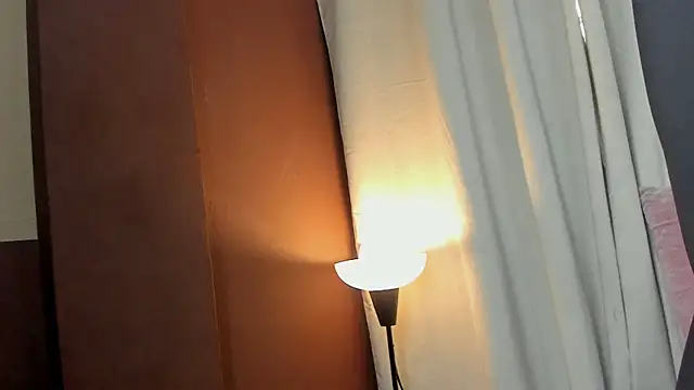 Snapshot of sensual_fer chatting on 06/23/26, 12:25 sensual fer online show from 06/23/26, 12:25