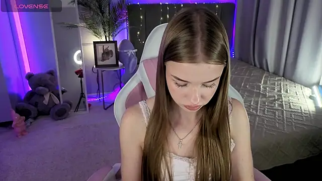 Snapshot of Milla_Way chatting on 07/14/26, 02:12 Milla Way online show from 07/14/26, 02:12