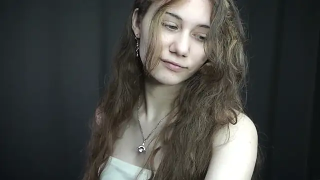 BellaTear online show from 06/08/26, 07:31