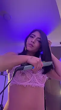 Nicolegh  online show from 06/18/26, 02:01