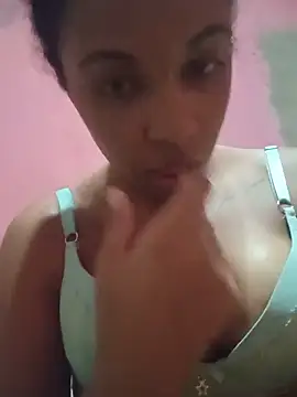 Snapshot of Mylenafe chatting on 06/19/26, 03:05 Mylenafe online show from 06/19/26, 03:05