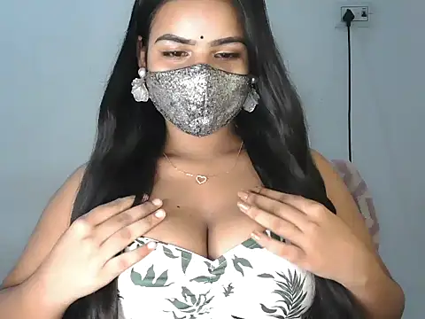 Snapshot of Curvy_Deepa chatting on 07/20/26, 06:21 Curvy Deepa online show from 07/20/26, 06:21